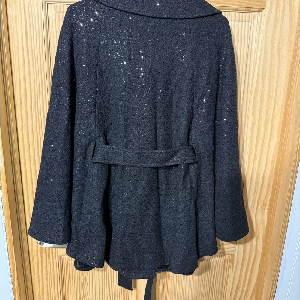 Calvin Klein Black Cape with Wide Collar and Belt - Picture 3 of 4